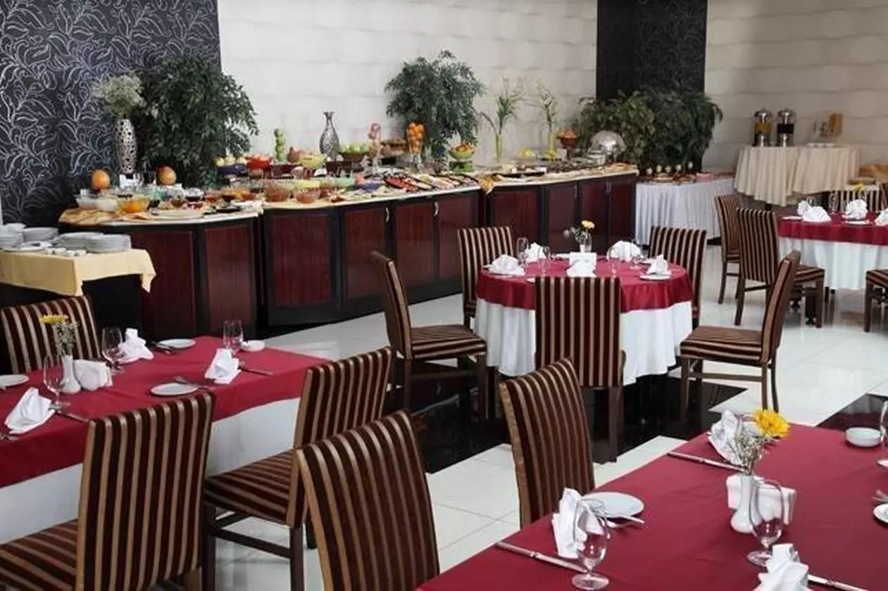 AMBASSADOR_SHABAVIZ (20).jpg